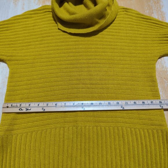 Moth By Anthropologie Mustard Yellow Turtleneck Sweater size XS Ribbed Knit - Picture 12 of 14
